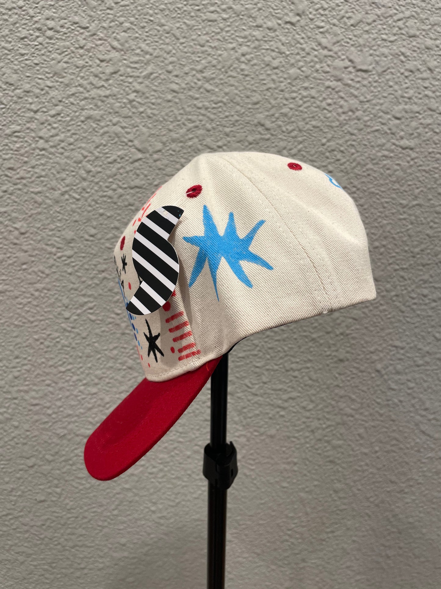 PHILLIES Round Graphic Hat